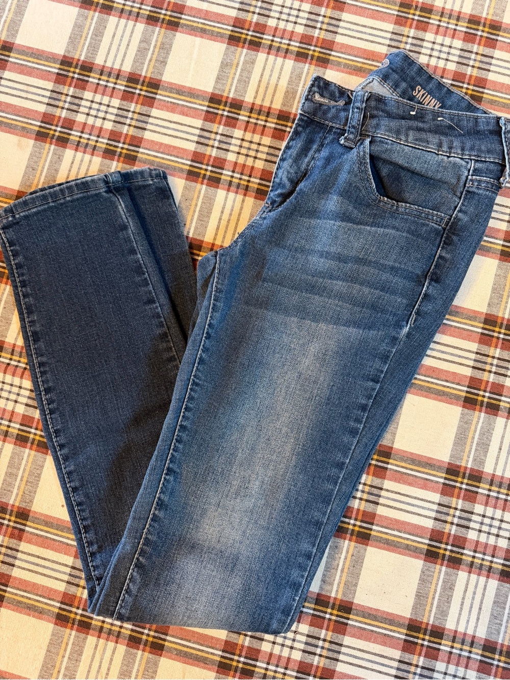 SO Women’s Skinny Jeans in Blue Wash